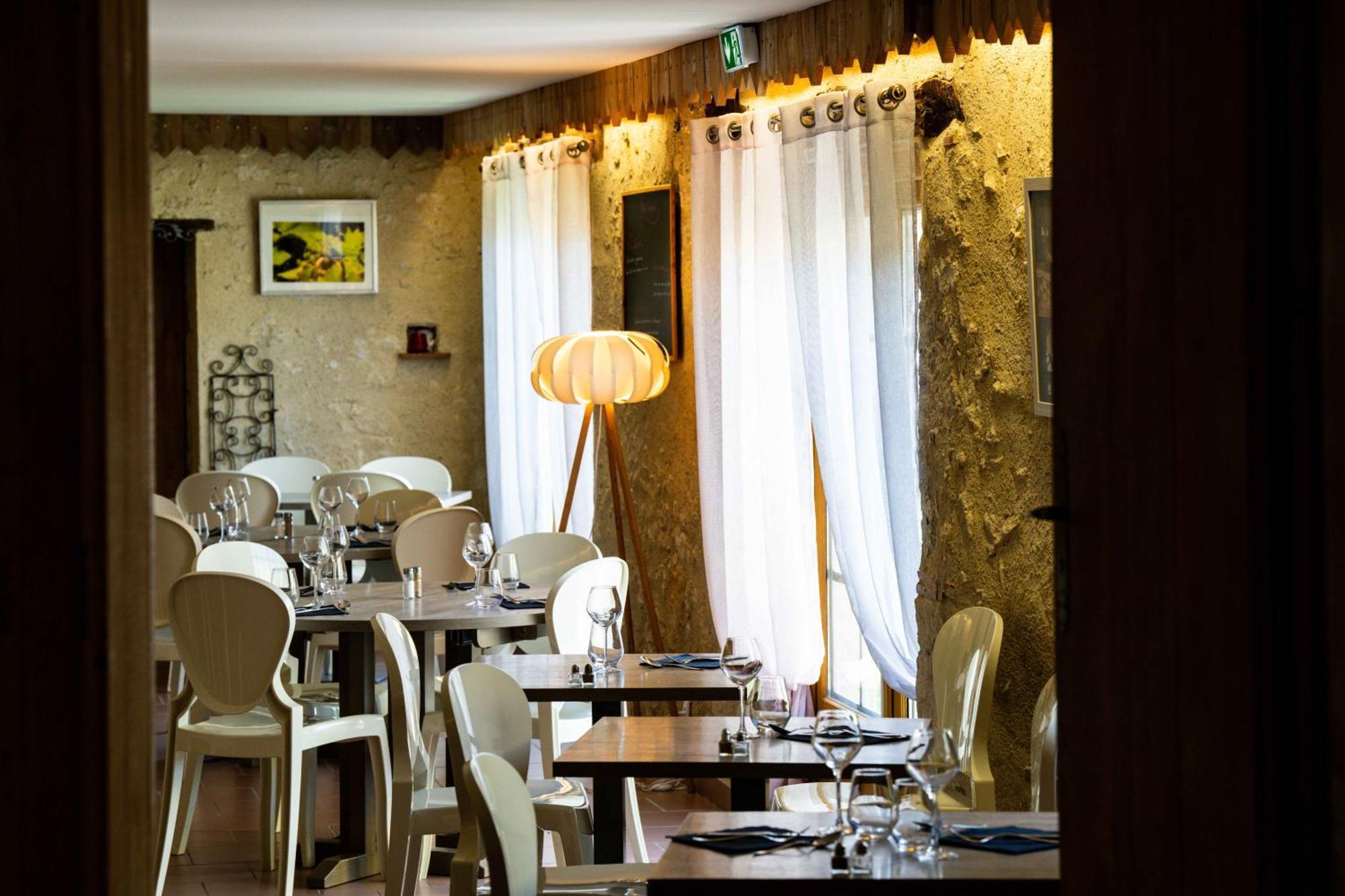 Logis L'Auberge De Larressingle Dış mekan fotoğraf