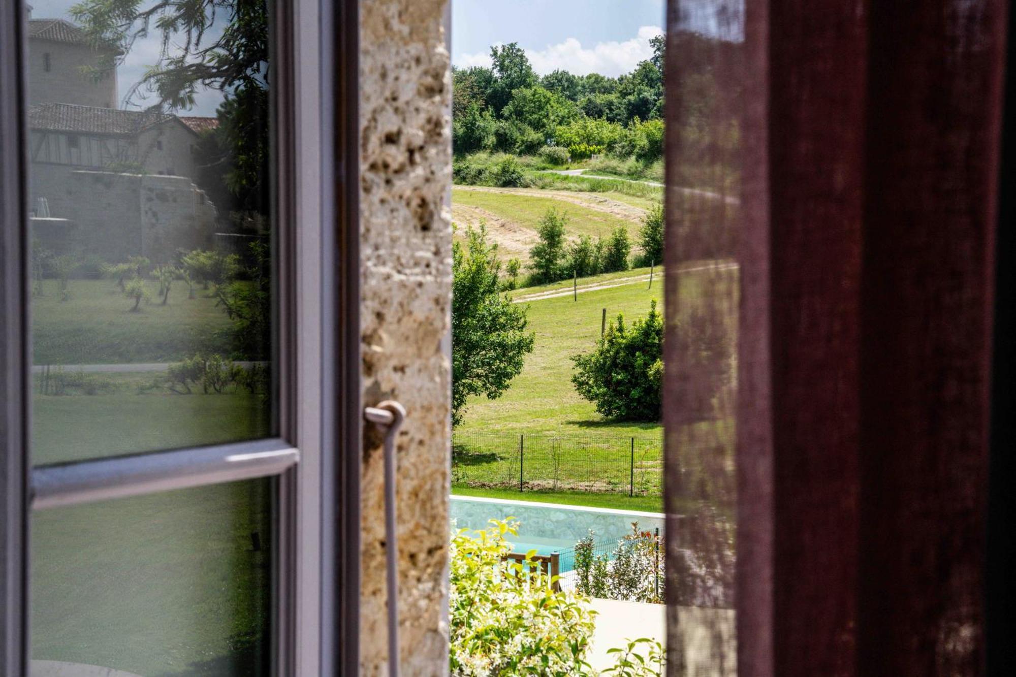 Logis L'Auberge De Larressingle Dış mekan fotoğraf